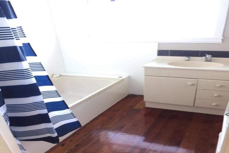 Photo of property in 234 Tremaine Avenue, Highbury, Palmerston North, 4412