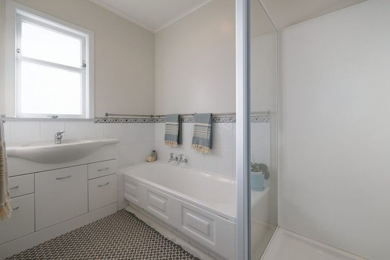 Photo of property in 36 Rita Street, Mount Maunganui, 3116