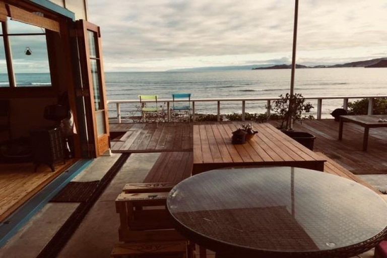 Photo of property in 53 Makorori Beach Road, Makorori, Gisborne, 4073