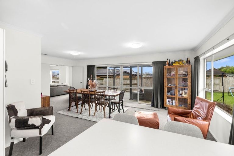 Photo of property in 33 Masefield Terrace, Kelvin Grove, Palmerston North, 4414