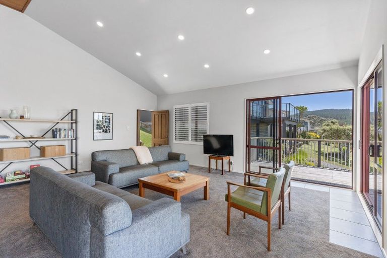 Photo of property in 208 Russell Bruce Place, Onemana, Whangamata, 3691