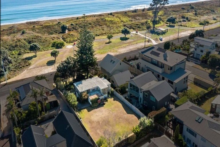 Photo of property in 706 Papamoa Beach Road, Papamoa Beach, Papamoa, 3118