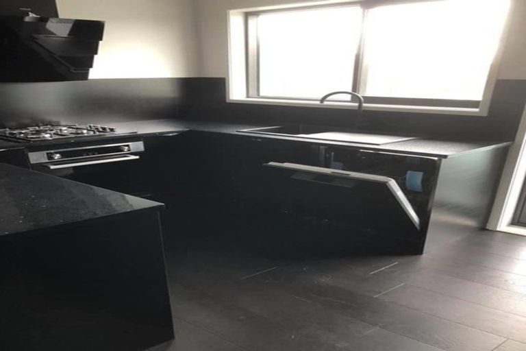 Photo of property in 3/4 Karaka Street, New Lynn, Auckland, 0600