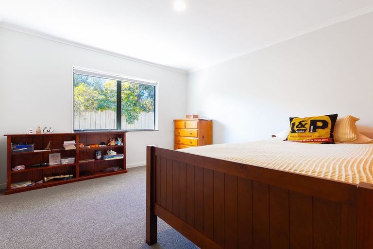 Photo of property in 3 Leanne Way, Waikanae Beach, Waikanae, 5036