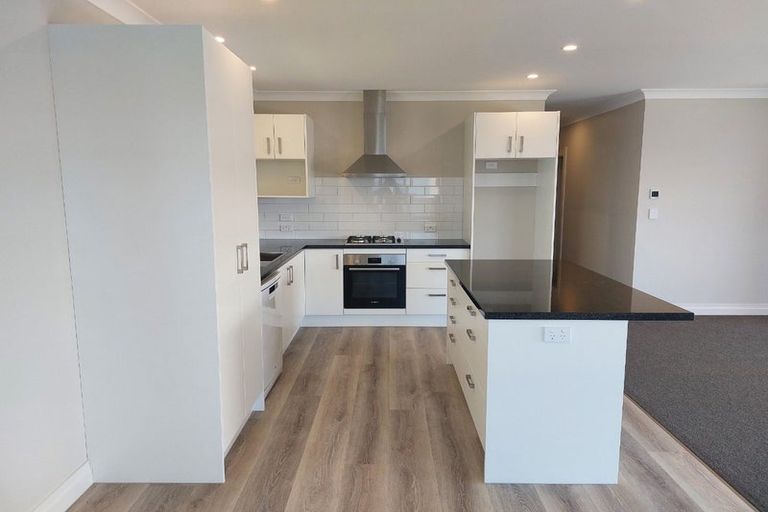 Photo of property in 5 Danske Close, Carterton, 5713