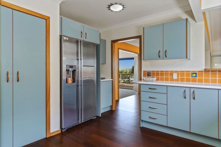 Photo of property in 11 Clivedene Street, Matua, Tauranga, 3110