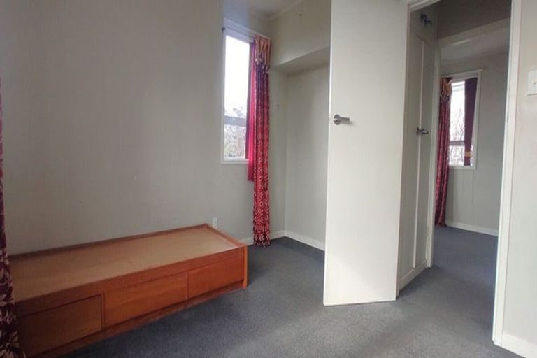 Photo of property in 39 Sunnyside Road, Sunnyvale, Auckland, 0612