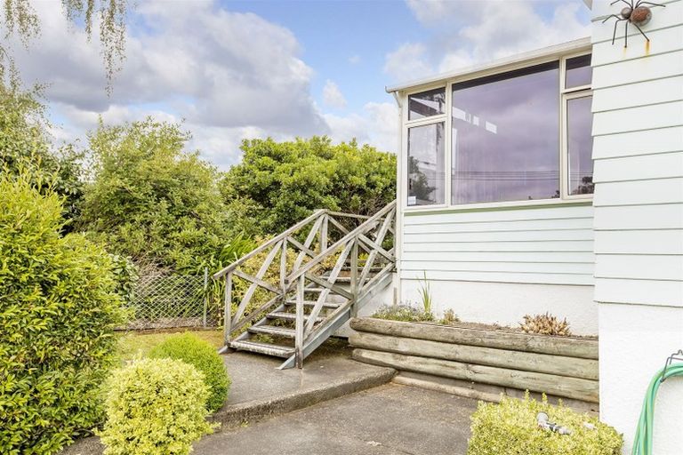 Photo of property in 4 Wavell Crescent, Lansdowne, Masterton, 5810