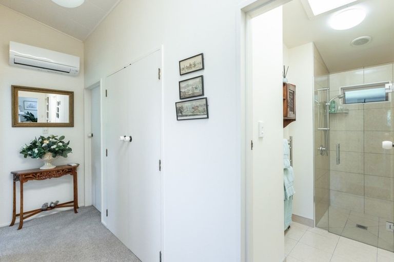 Photo of property in 72 Puketapu Road, Taradale, Napier, 4112