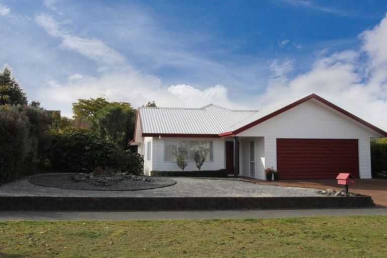 Photo of property in 15 Robinson Terrace, Rangatira Park, Taupo, 3330
