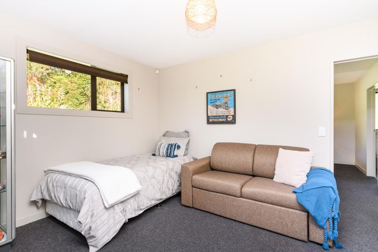 Photo of property in 49 Parrs Road, Bunnythorpe, Palmerston North, 4470