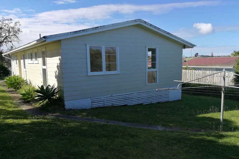 Photo of property in 40 Taurus Crescent, Beach Haven, Auckland, 0626