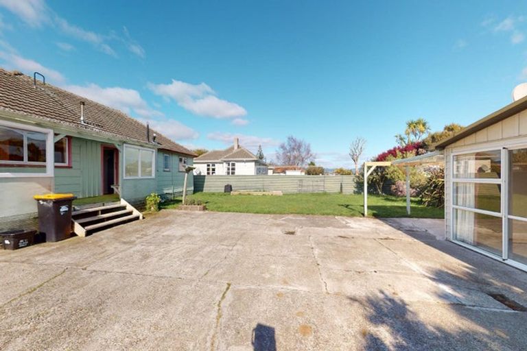Photo of property in 20 Esk Street, Roslyn, Palmerston North, 4414