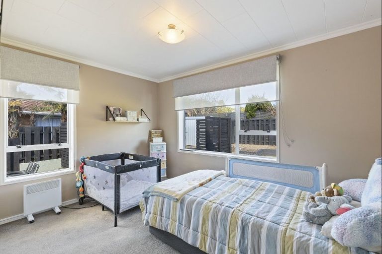 Photo of property in 27 Glamis Avenue, Bell Block, New Plymouth, 4312