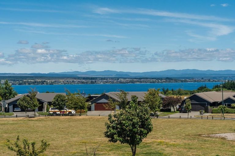 Photo of property in 26 The Circle, Nukuhau, Taupo, 3330