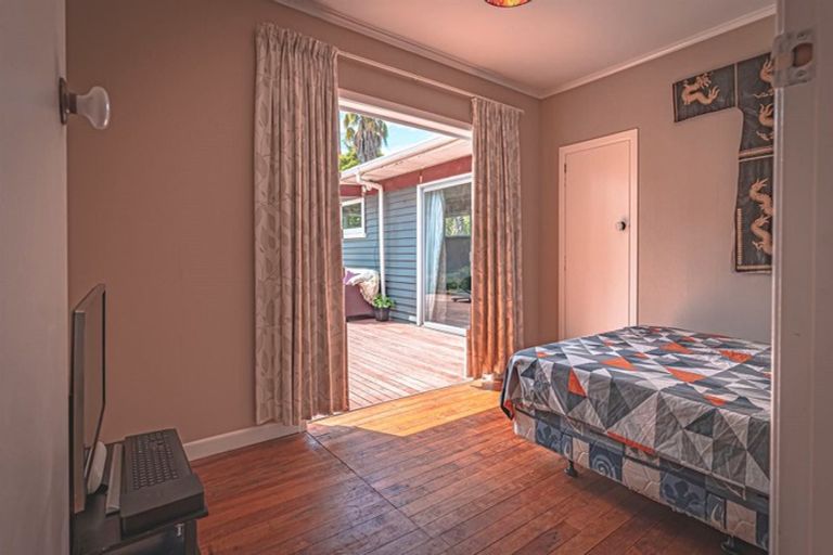 Photo of property in 734 Okahukura Road, Tapora, Wellsford, 0977