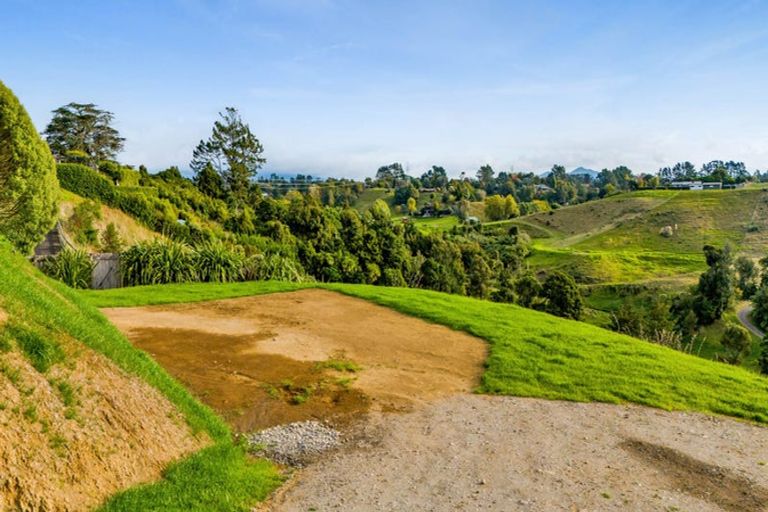 Photo of property in 10 Aderman Place, Hurworth, New Plymouth, 4310