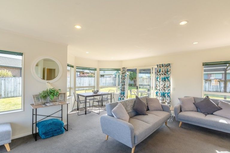 Photo of property in 39 Spackman Crescent, Paraparaumu, 5032