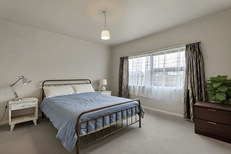 Photo of property in 11 Miami Street, Mangere East, Auckland, 2024