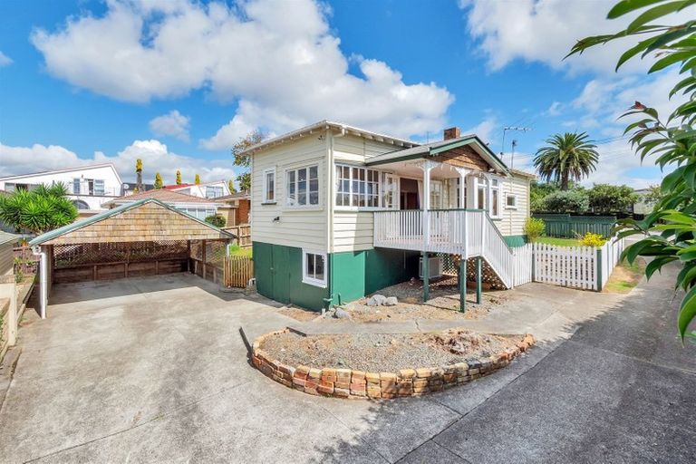 Photo of property in 1/4 Wood Street, Papakura, 2110