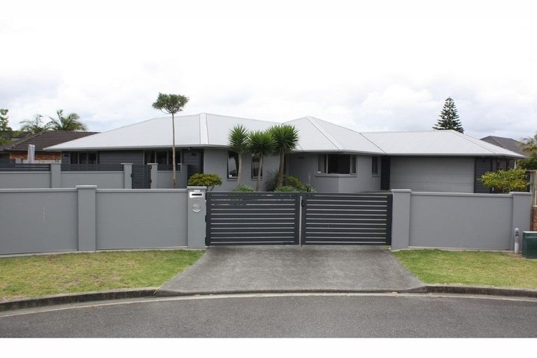 Photo of property in 17 Conifer Grove, Te Kamo, Whangarei, 0112