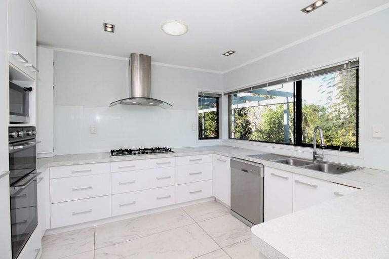 Photo of property in 116 Porritt Avenue, Chatswood, Auckland, 0626