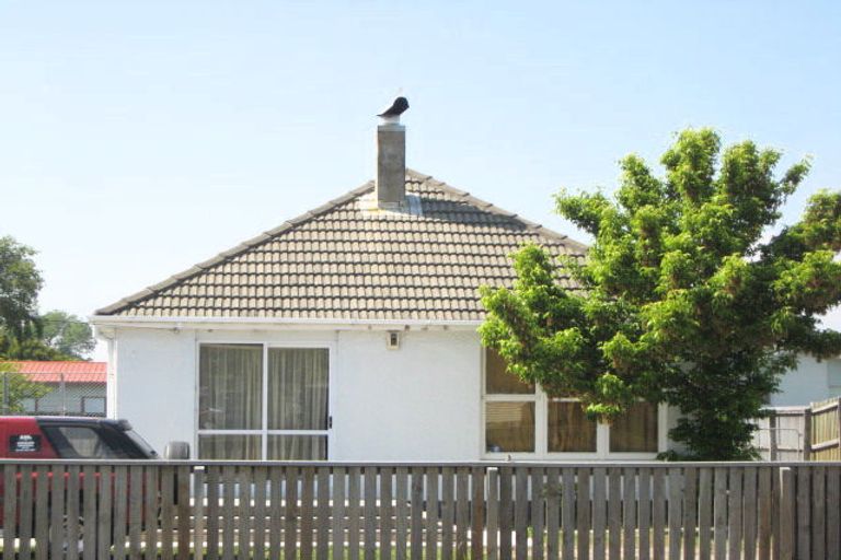 Photo of property in 114 Rowses Road, Aranui, Christchurch, 8061