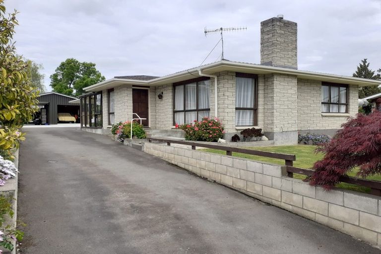 Photo of property in 3 Limbrick Street, Waipawa, 4210