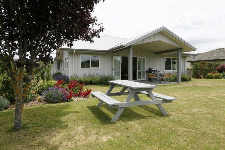 Photo of property in 81 Lisland Drive, Kinloch, Taupo, 3377