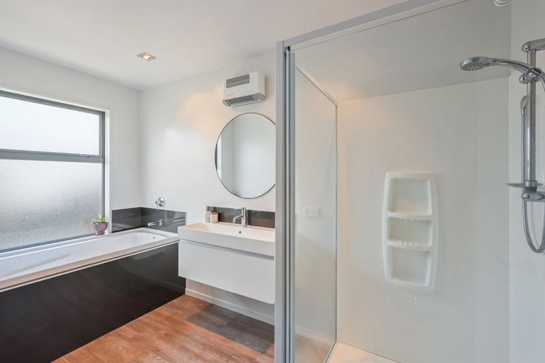 Photo of property in 60 Huntingdon Drive, Rangiora, 7400