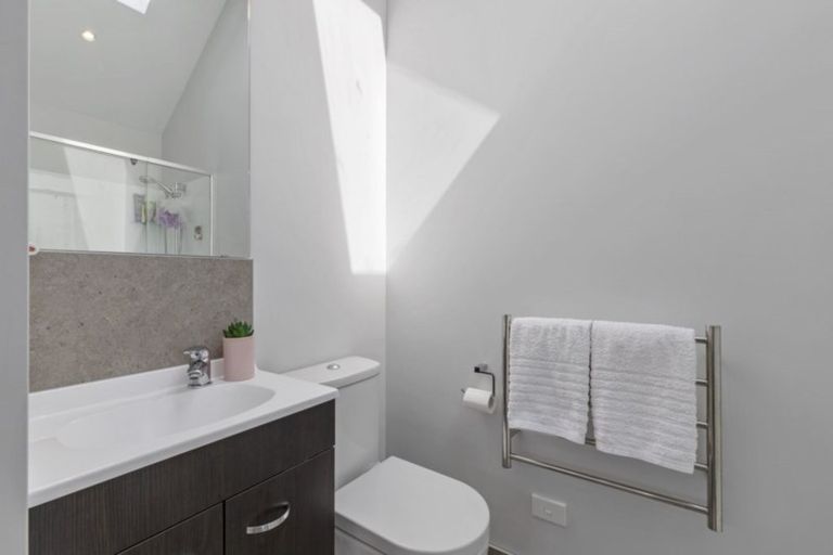 Photo of property in 9 Parachute Crescent, Papakura, 2110