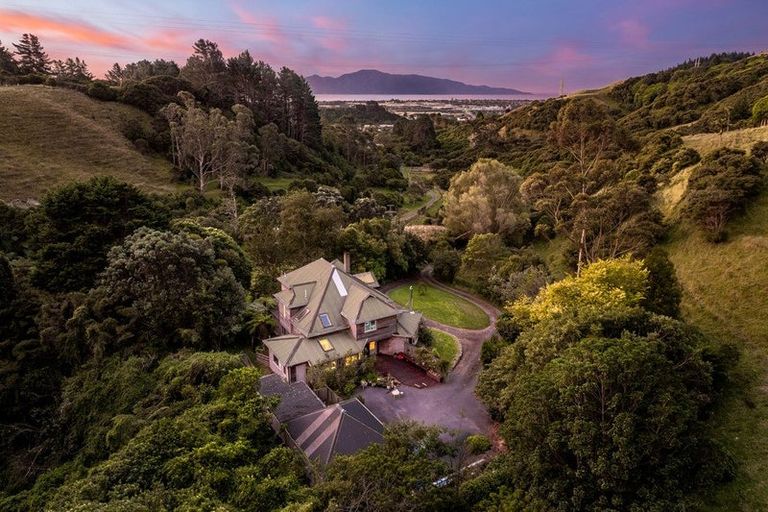 Photo of property in 65 Valley Road, Paraparaumu, 5032