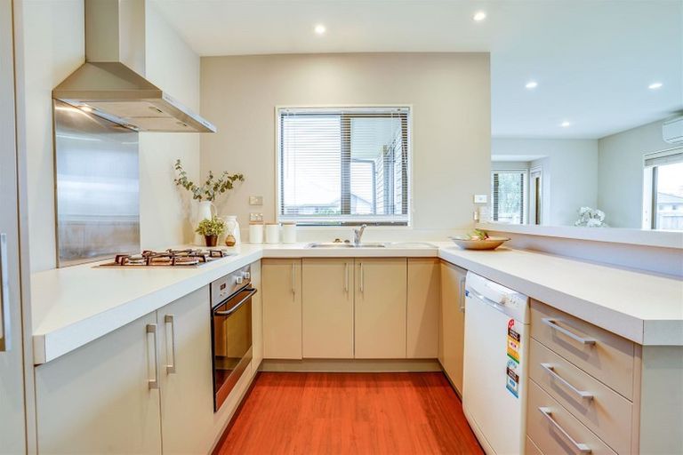 Photo of property in 11 Okuku Place, Hei Hei, Christchurch, 8042