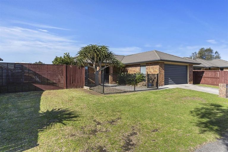 Photo of property in 11 Sarah Place, Papamoa Beach, Papamoa, 3118