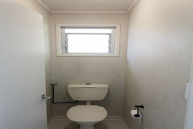 Photo of property in 66 Alexander Street, Cockle Bay, Auckland, 2014