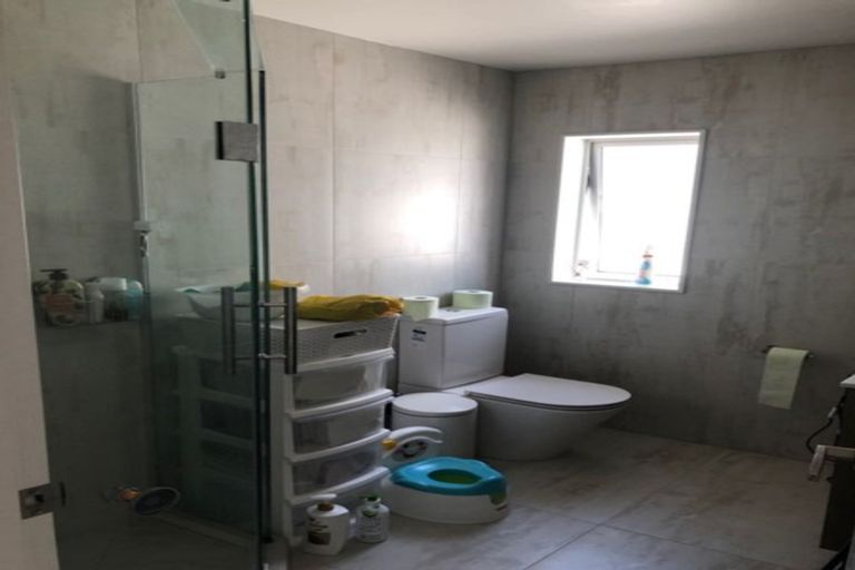 Photo of property in 54 Craigs Way, Hobsonville, Auckland, 0616