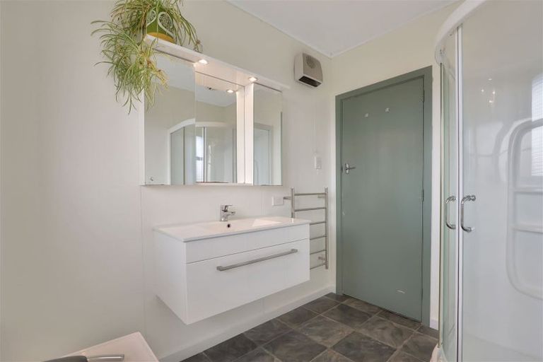 Photo of property in 1 Smitheram Street, Allenton, Ashburton, 7700