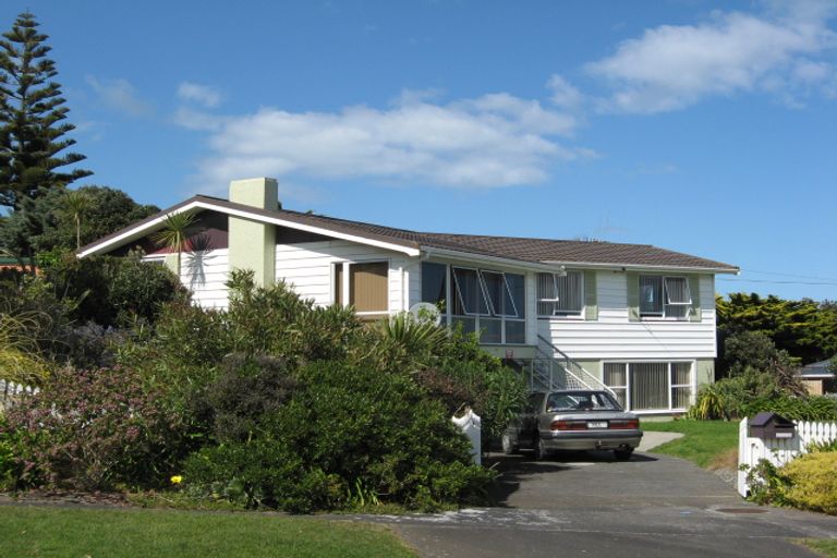 Photo of property in 50 Rangiora Street, Castlecliff, Whanganui, 4501
