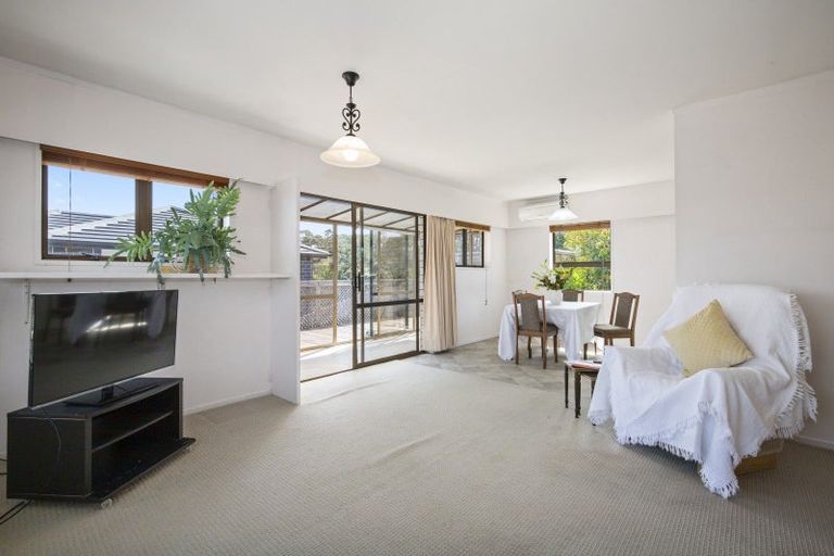 Photo of property in 18c Devon Road, Bucklands Beach, Auckland, 2012