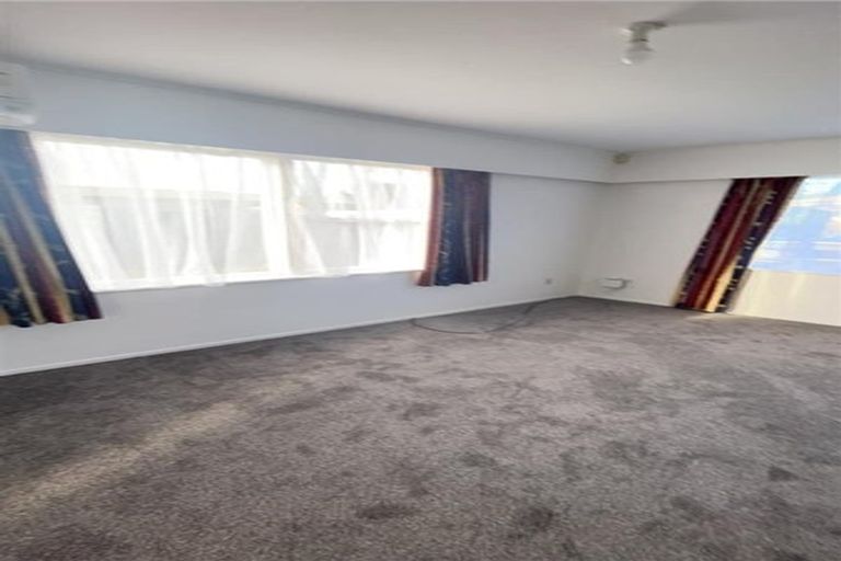 Photo of property in 2/79 Rimu Street, New Lynn, Auckland, 0600