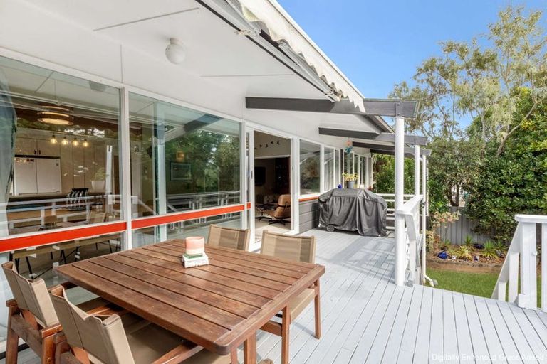 Photo of property in 255 Cambridge Street, Levin, 5510