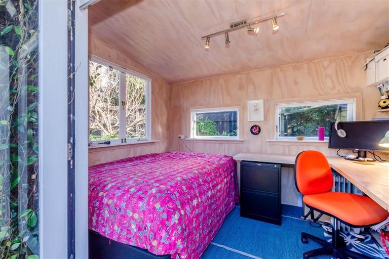 Photo of property in 48 Margaret Road, Raumati Beach, Paraparaumu, 5032