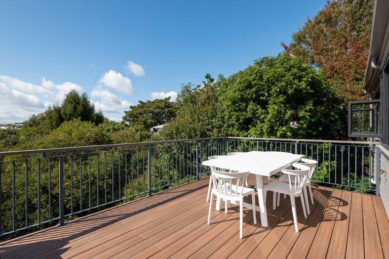 Photo of property in 1/20a Rawene Road, Birkenhead, Auckland, 0626