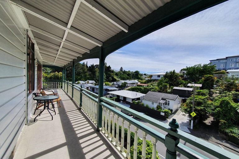 Photo of property in 2/68 Shakespeare Road, Bluff Hill, Napier, 4110