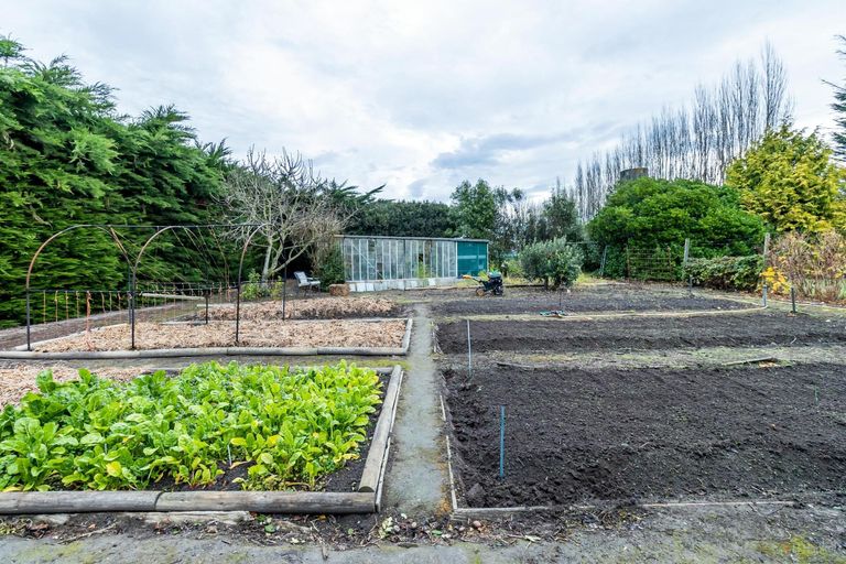 Photo of property in 293 Pleasant Point Highway, Levels, Timaru, 7975