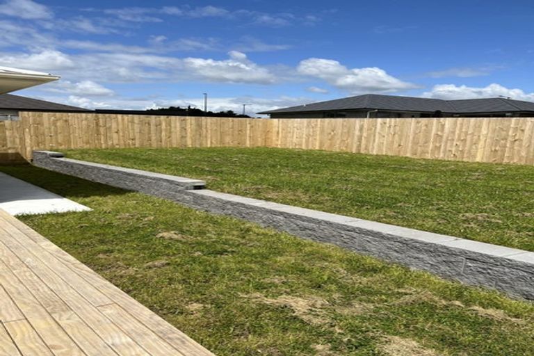 Photo of property in 5 Wheriko Avenue, Glenbrook, 2681