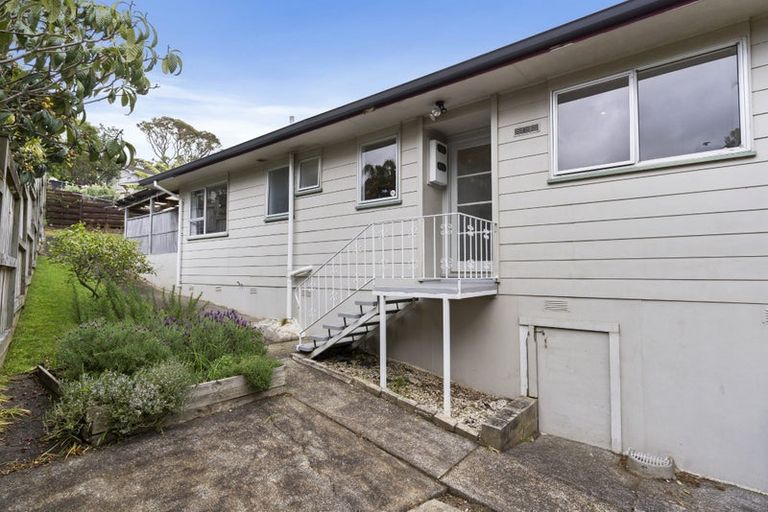 Photo of property in 3 Bonito Place, Bayview, Auckland, 0629