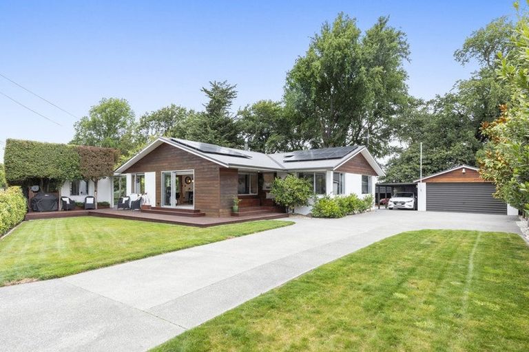 Photo of property in 477 Avonhead Road, Avonhead, Christchurch, 8042