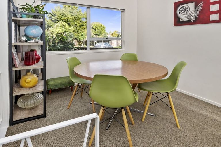 Photo of property in 15 Goodwin Drive, Rosehill, Papakura, 2113