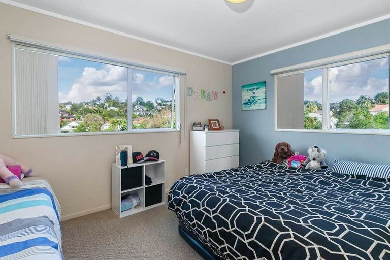 Photo of property in 2/94 Nigel Road, Browns Bay, Auckland, 0630